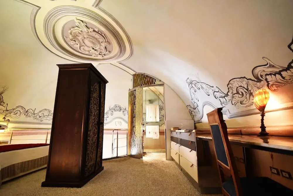 Salapolis Luxury Apartments