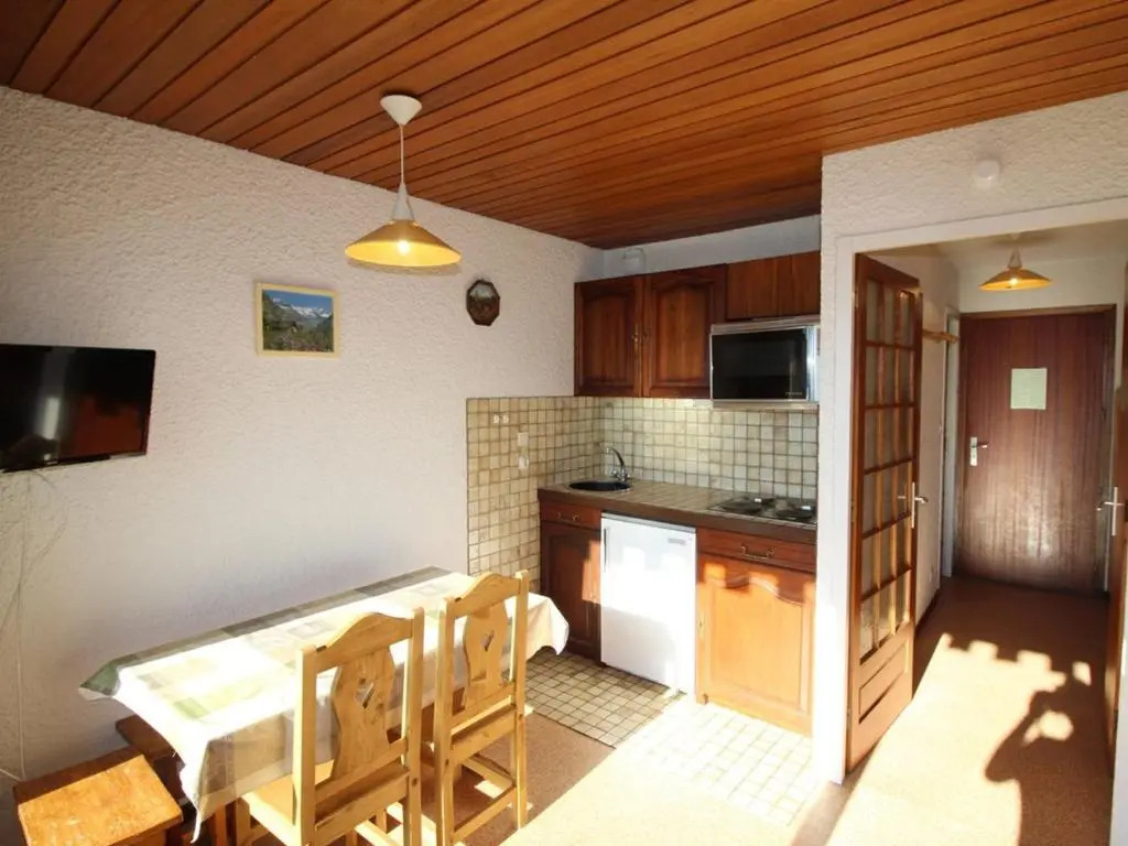 Appartement Auris, 1 pièce, 3 personnes - FR-1-297-69