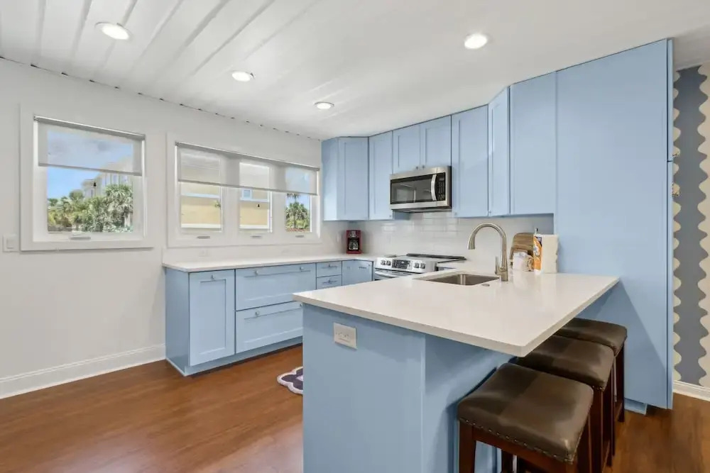 Charming Family Retreat w/ Ocean View Sandpiper Loop - 95076