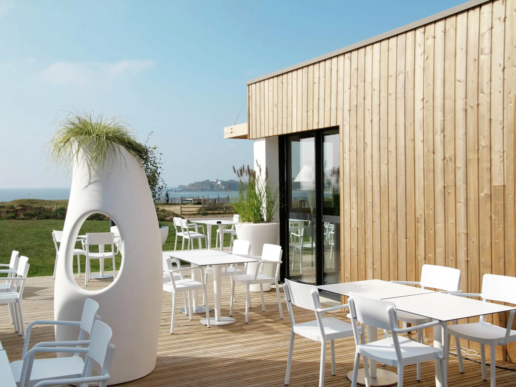 Modern Seafront Flat