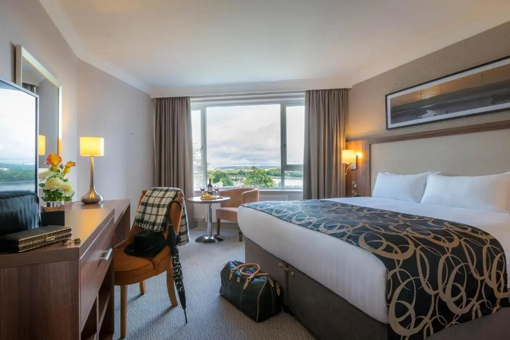 Clayton Hotel Silver Springs