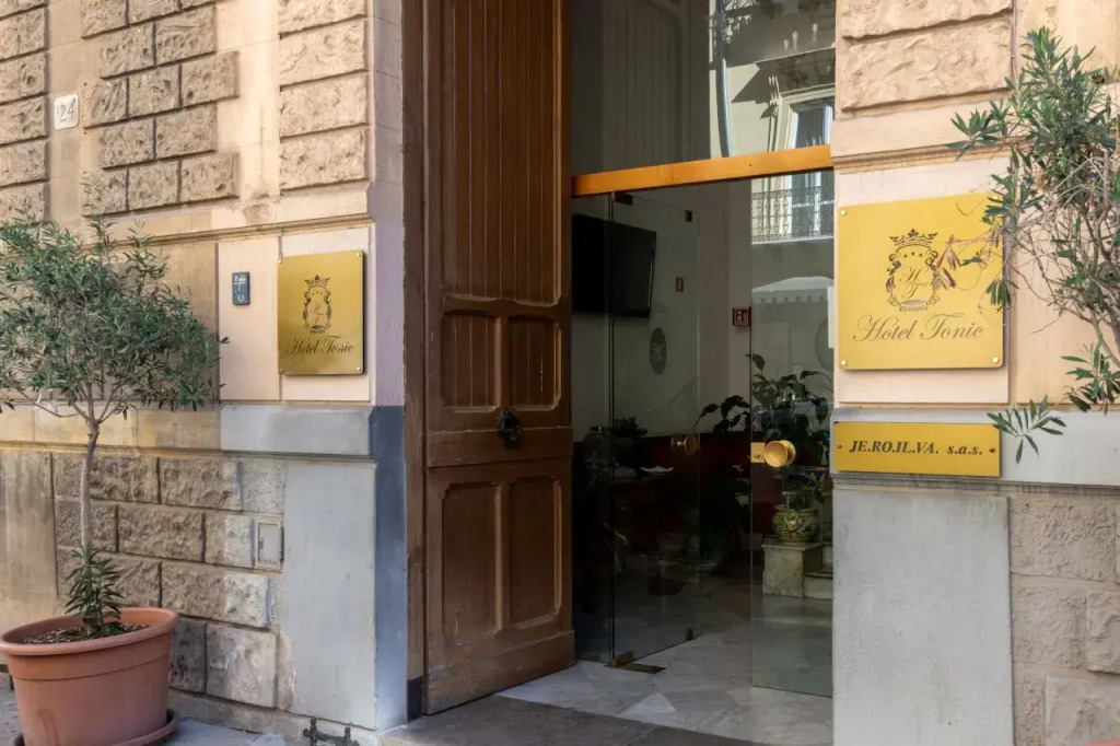 HOTIDAY Room Collection - Palermo Politeama