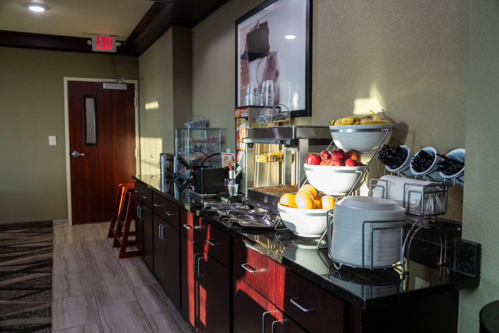 Cobblestone Inn & Suites -Springfield