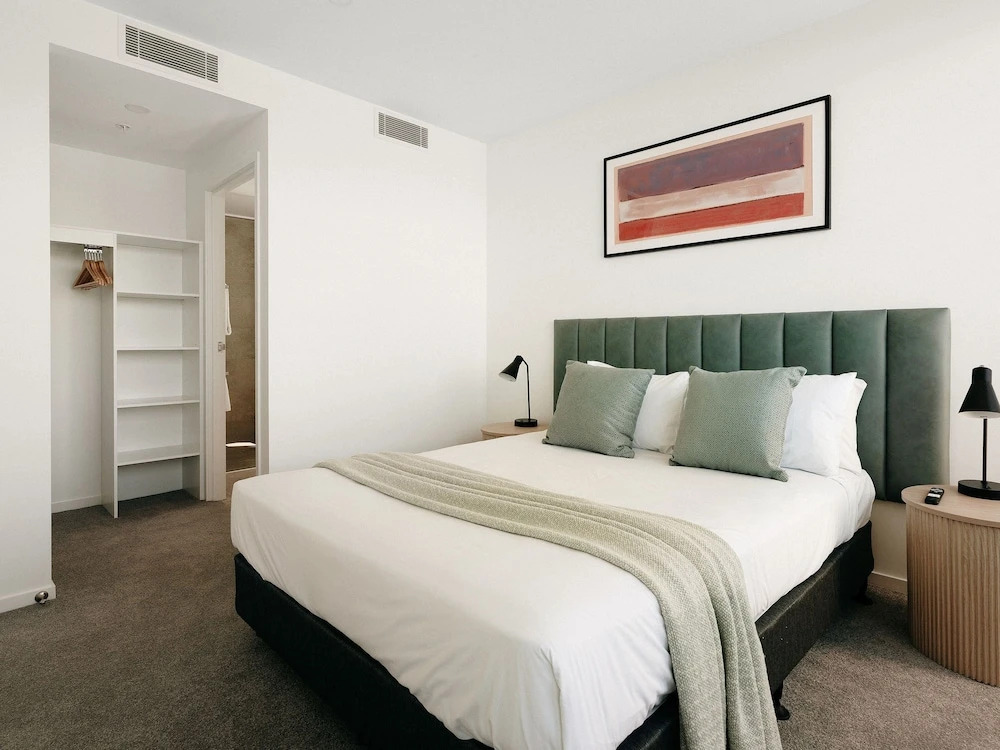 Rambla at Perry House