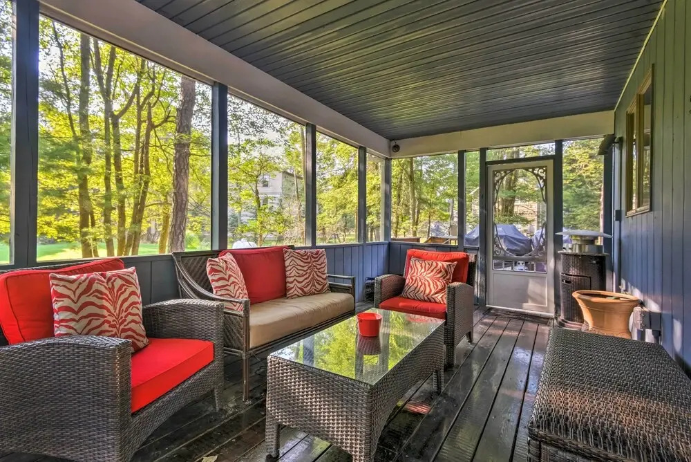 Lake Harmony Resort Home w/ Deck + Fire Pit!