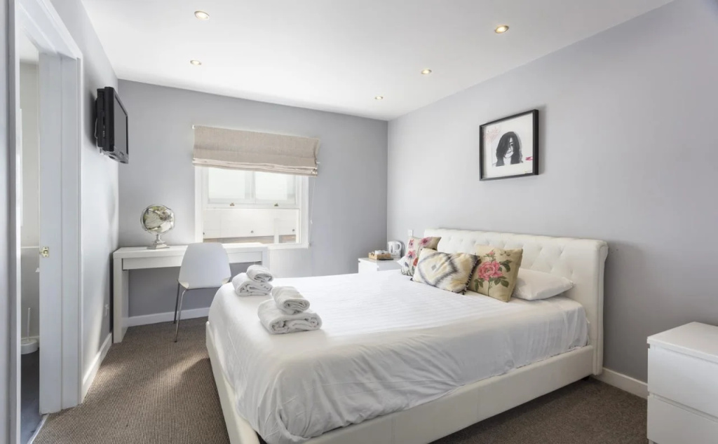 The Townhouse Hotel