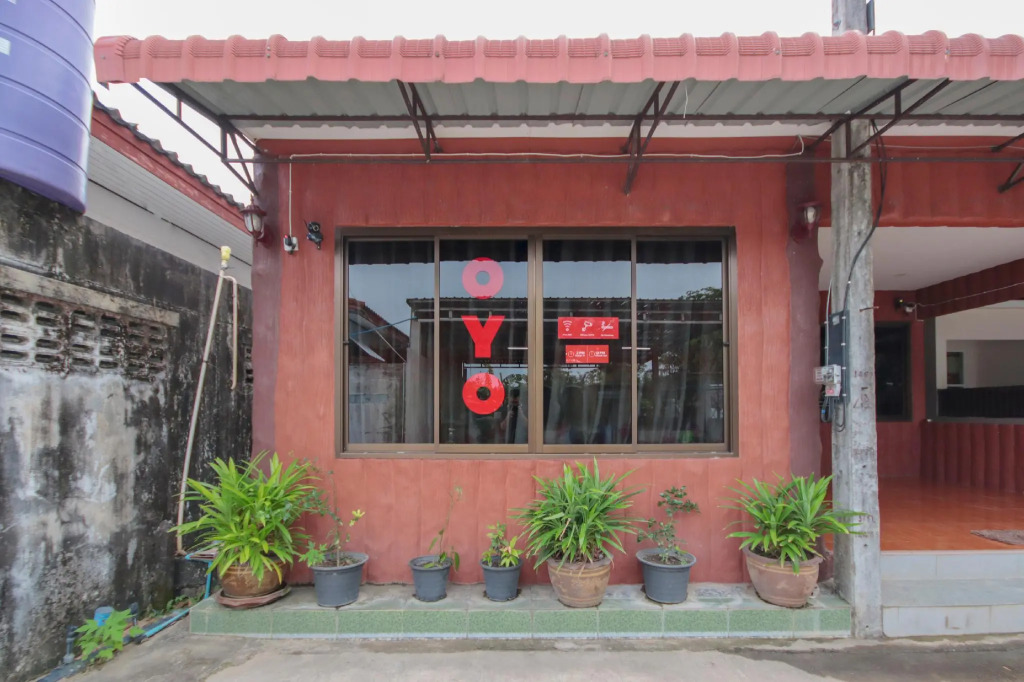 OYO 75331 Hareeya Hotel