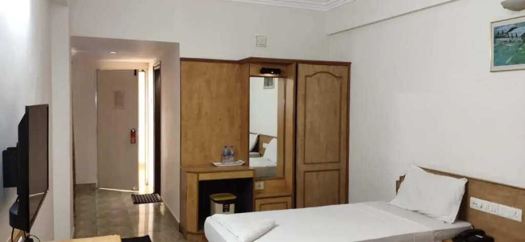 Hotel Sri Ram Residency