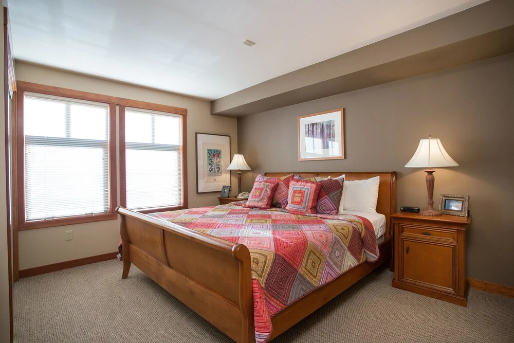 1202 - Two Bedroom Standard Eagle Springs West 2 Condo by RedAwning
