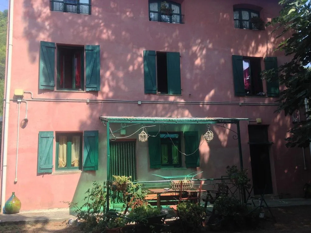 La Casa Rosa