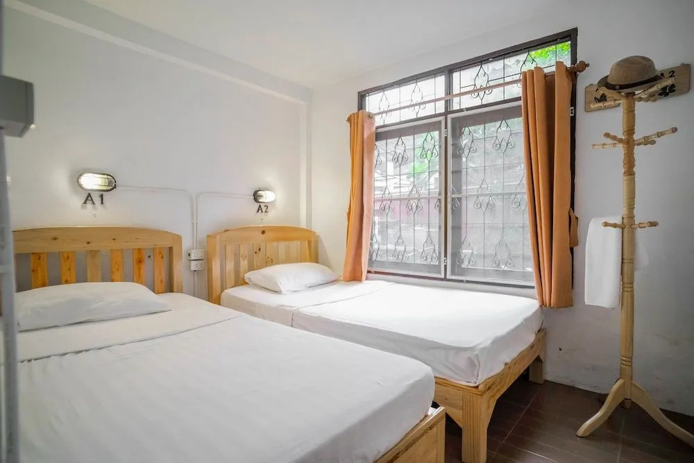 Samsibsan Hostel