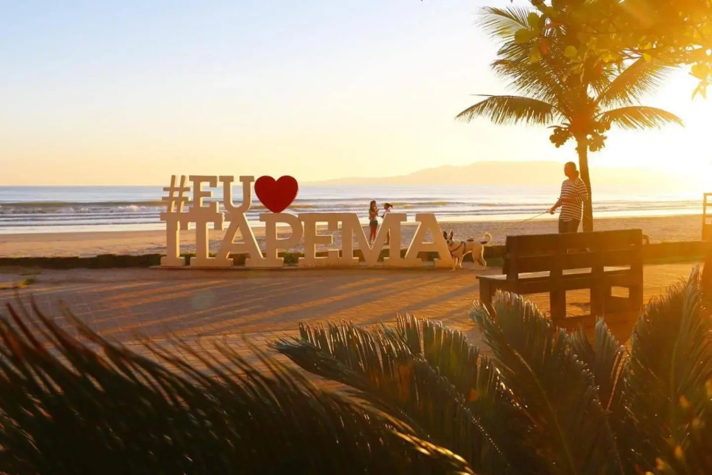 Cobertura 3 quartos com ar excelente vista mar! 80 metros do mar - Meia Praia - Itapema