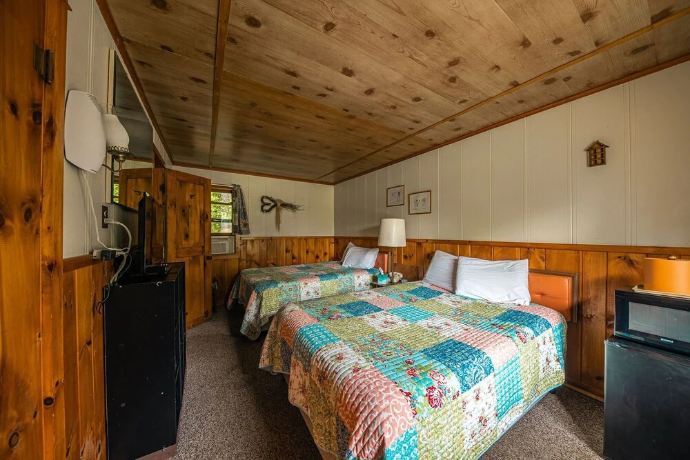 Park Motel and Cabins