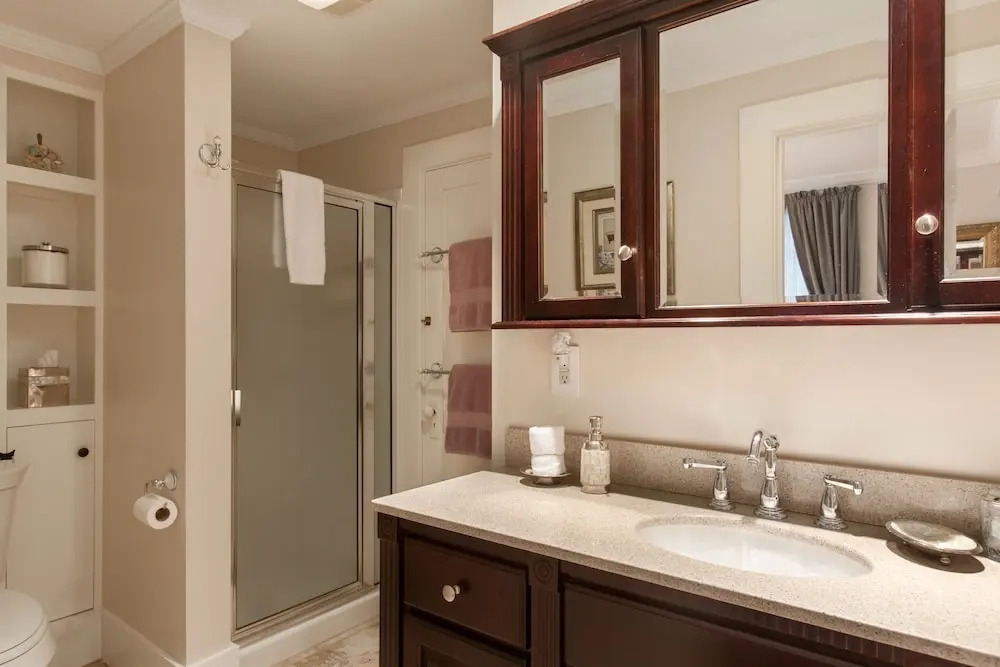 Seven South Street Inn B & B