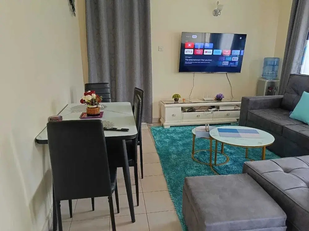 Lux Suites MacDade Apartments