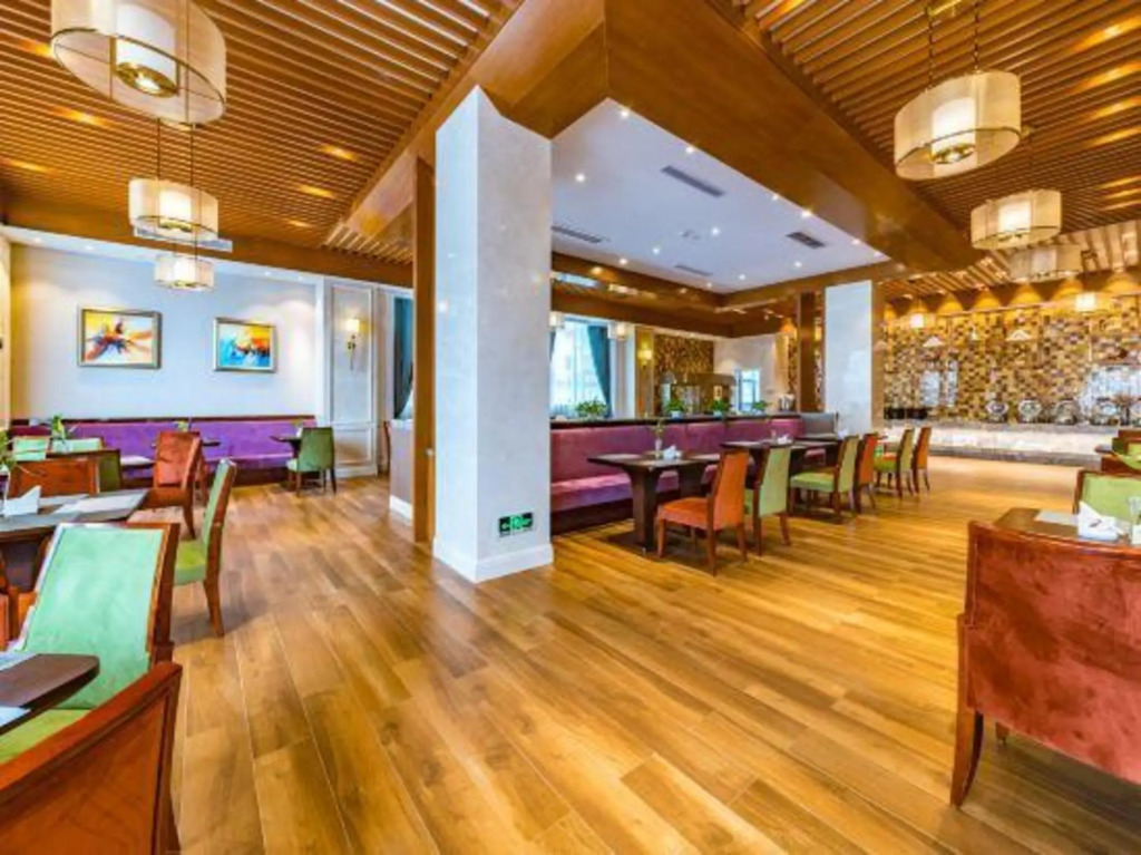 Jiulong International Hotel