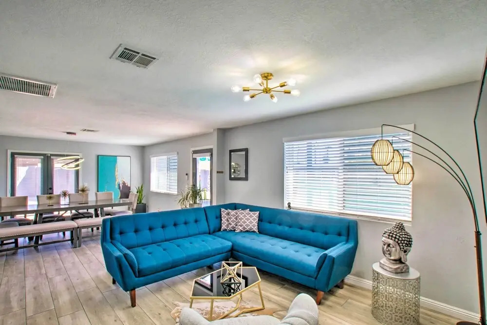 Charming Phoenix Home with Patio about 3 Miles to Dtwn