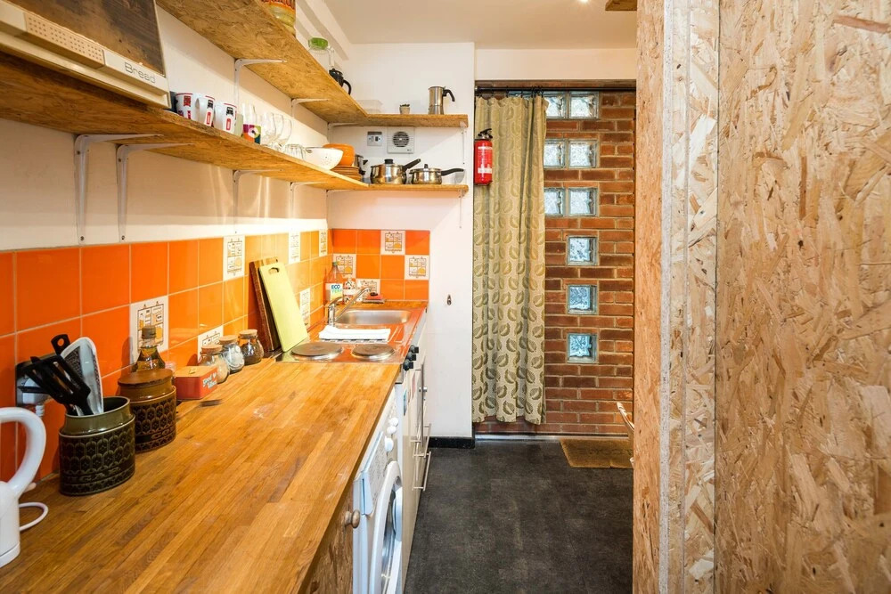 Cute House IN Soho - Full AC, Quiet and Unique