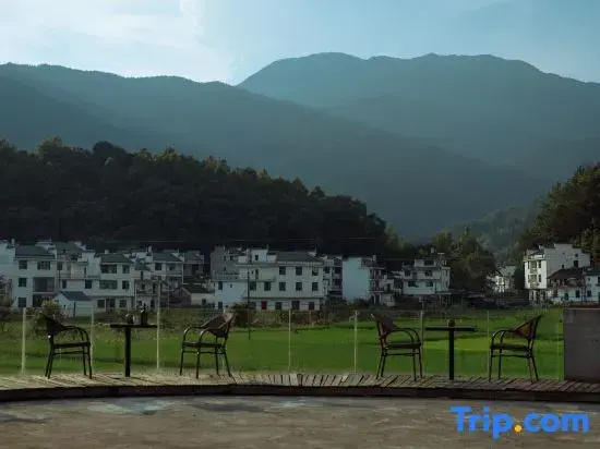 Wuyuan On The Bound Hotel-婺源水岸边民宿