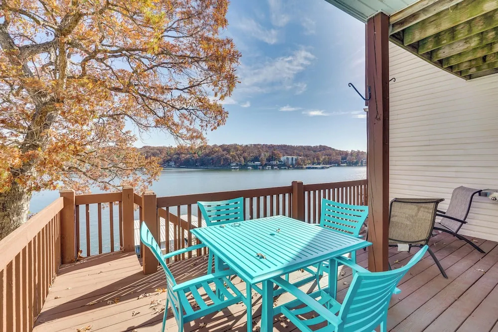 Lake of the Ozarks Vacation Rental: Boat Dock/Slip