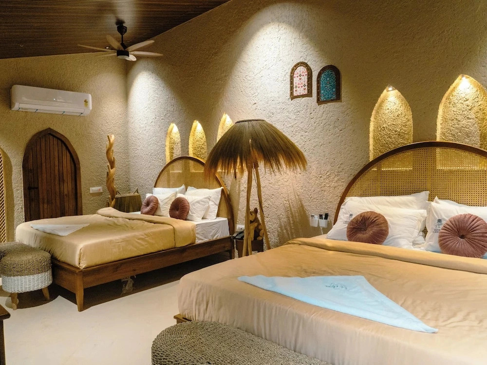 Hidden Beach Resort by Greenleaf Aqua
