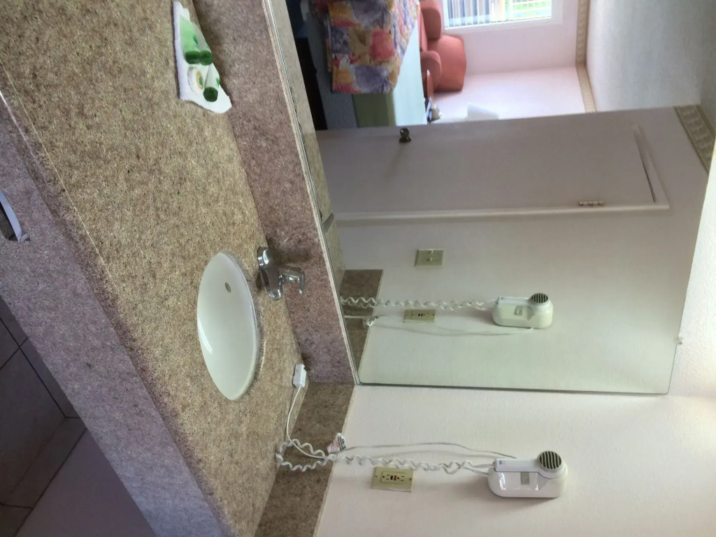 Alamo Inn & Suites