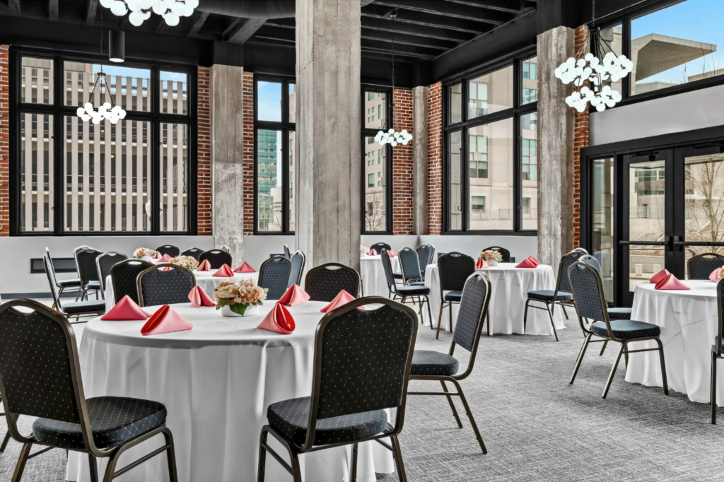 Hotel Indigo - Omaha Downtown by IHG