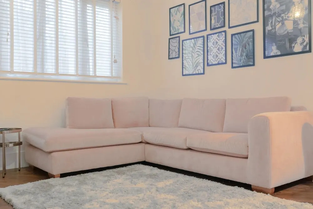 Refurbished 2 Bedroom Flat in Haggerston