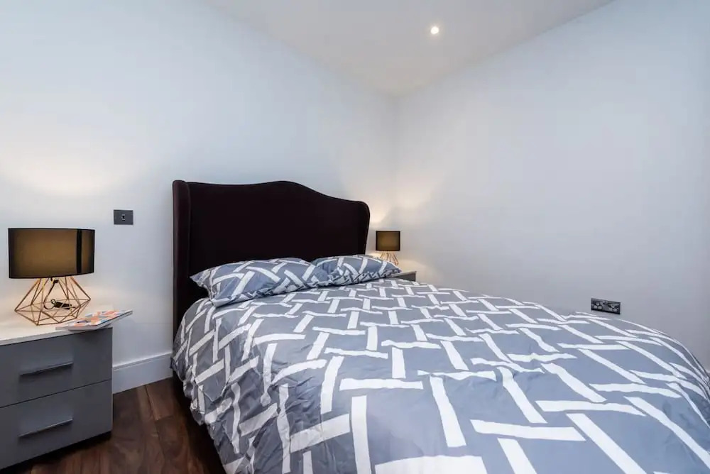 Stunning Hyde Park Apartment SS3
