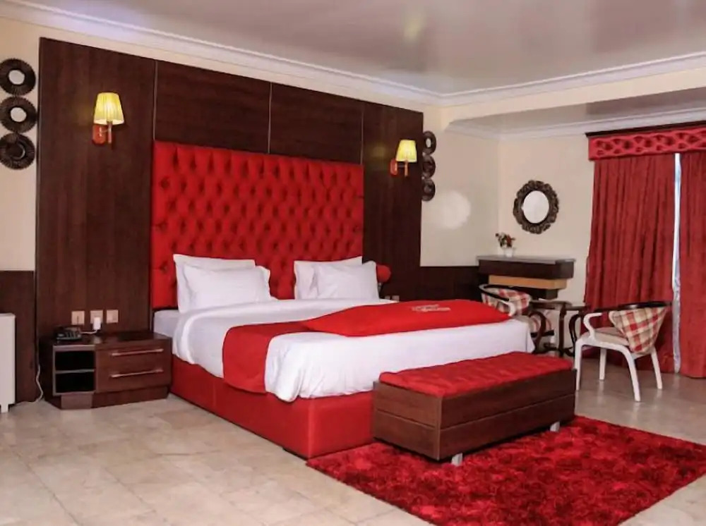 Desikok Royal Hotel