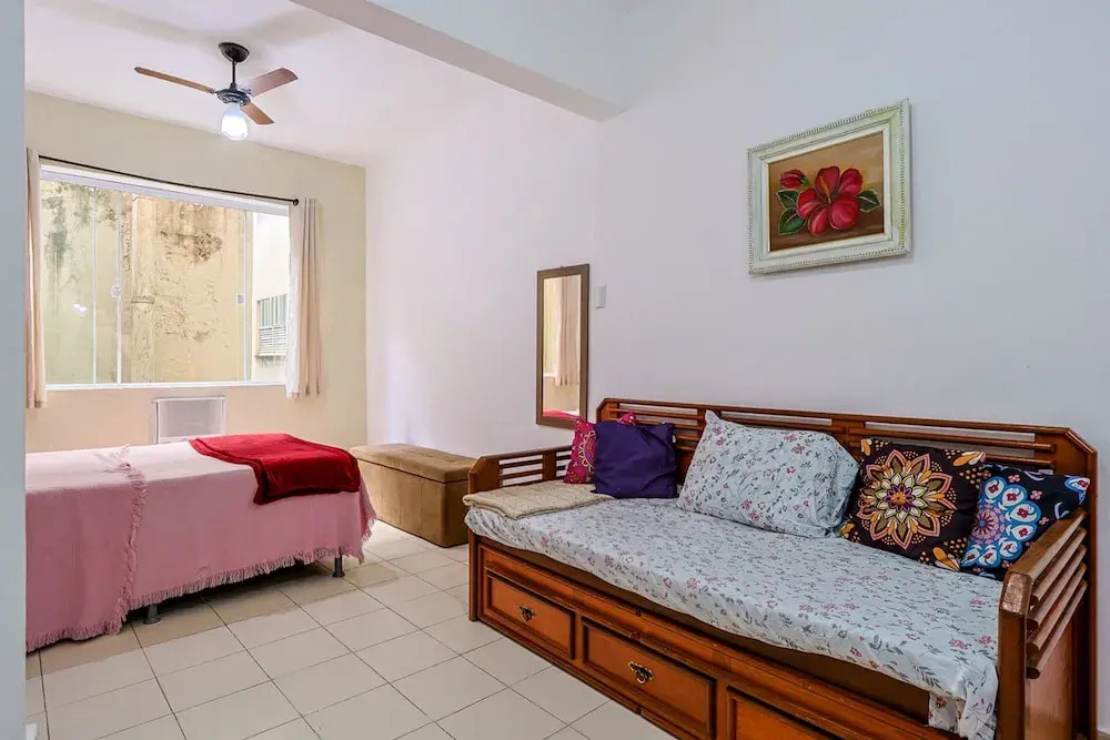 Loft c Ar e Wi-fi a 100m da Praia de Copacabana