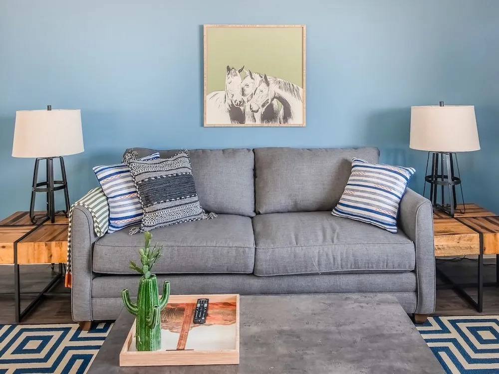 Charming 1BR With Pool by WanderJaunt