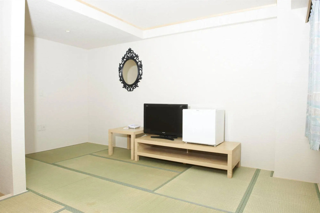Hotel Empire in Shinjuku
