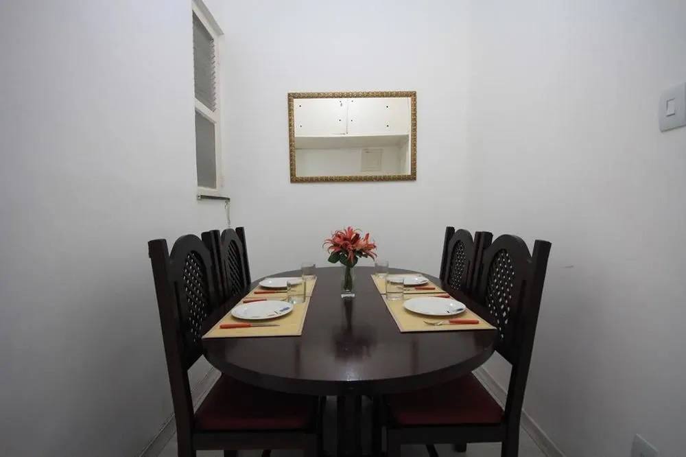GoHouse - Apartamento Copacabana 1116 - Avenida Ns. de Copac