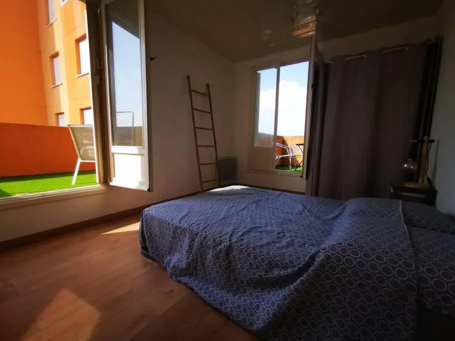 Grand Appartement (Max 10 personnes) à 20 min de la mer