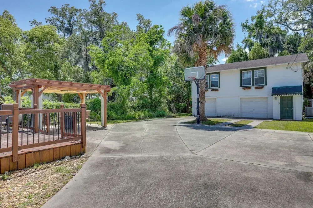 Beautiful Jacksonville Home: Walkable Location