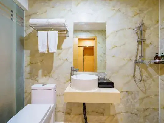 No. 8 Season Hotel Nandou Ancient City Nanshan Subway Station Branch, Shenzhen