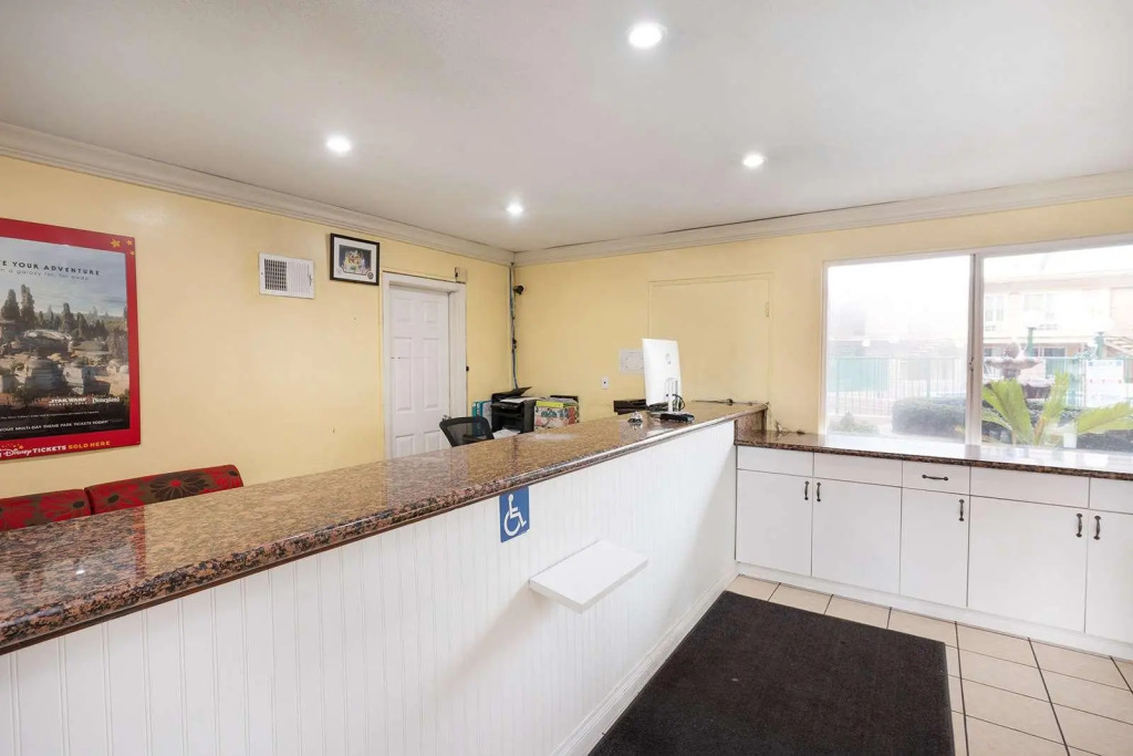 Americas Best Value Inn & Suites Anaheim