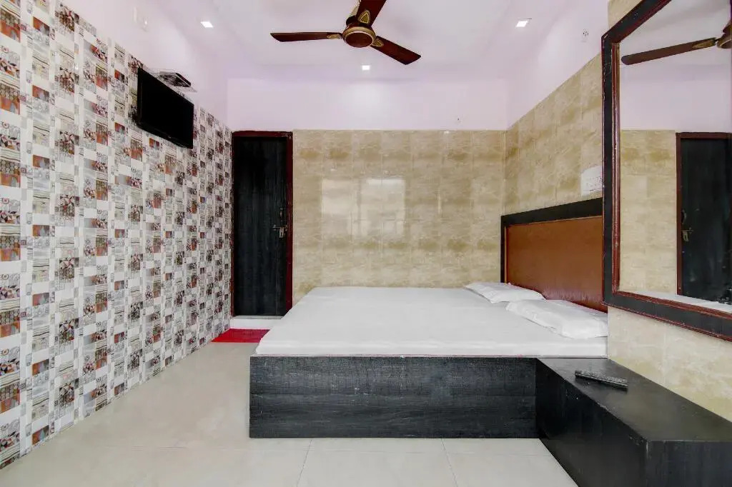Mis Fila  by OYO Rooms
