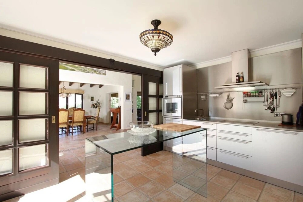 Villa - 4 Bedrooms with Pool - 103187