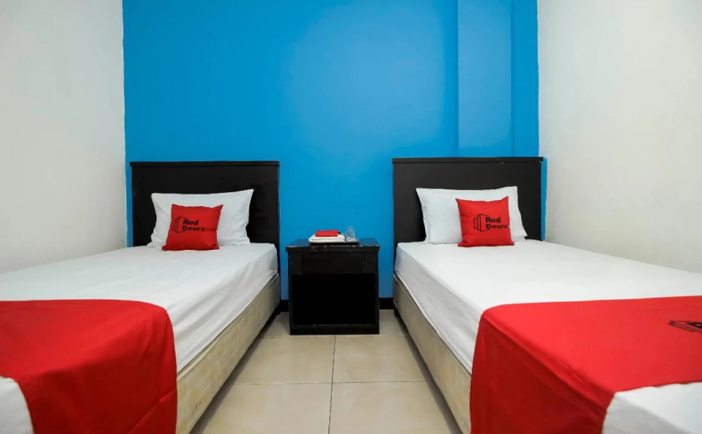 RedDoorz near OPI Mall Palembang 2