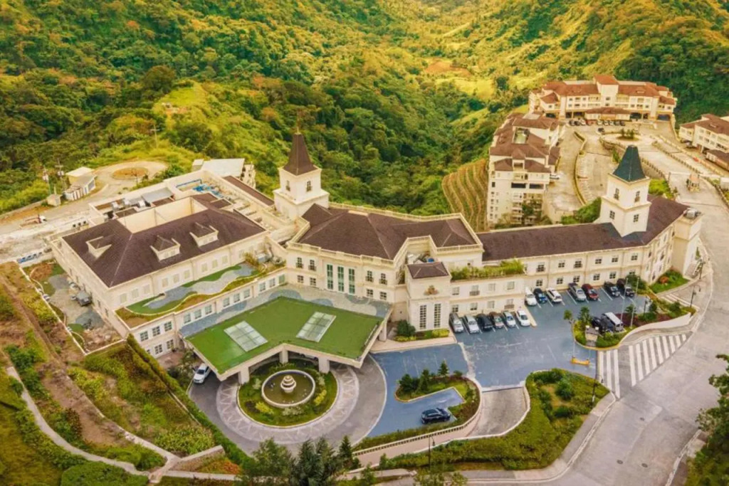 MCollection - Scenic Tagaytay Getaway with Taal Views
