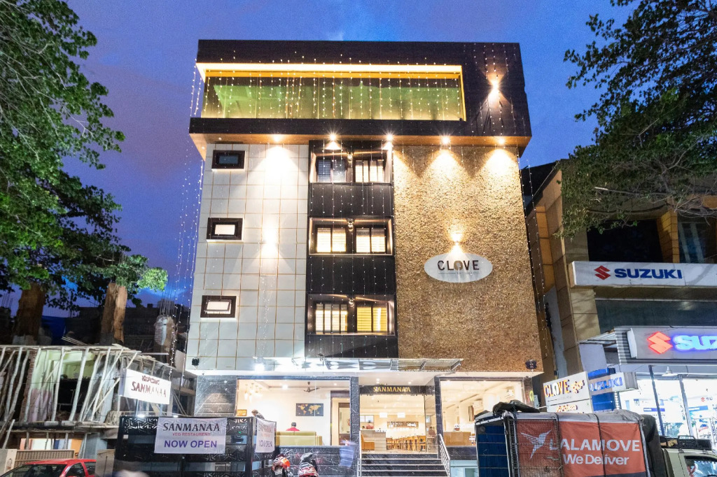 Super Townhouse OAK Clove Boutique Hotel Rajaji Nagar Near Lulu Mall Bengaluru