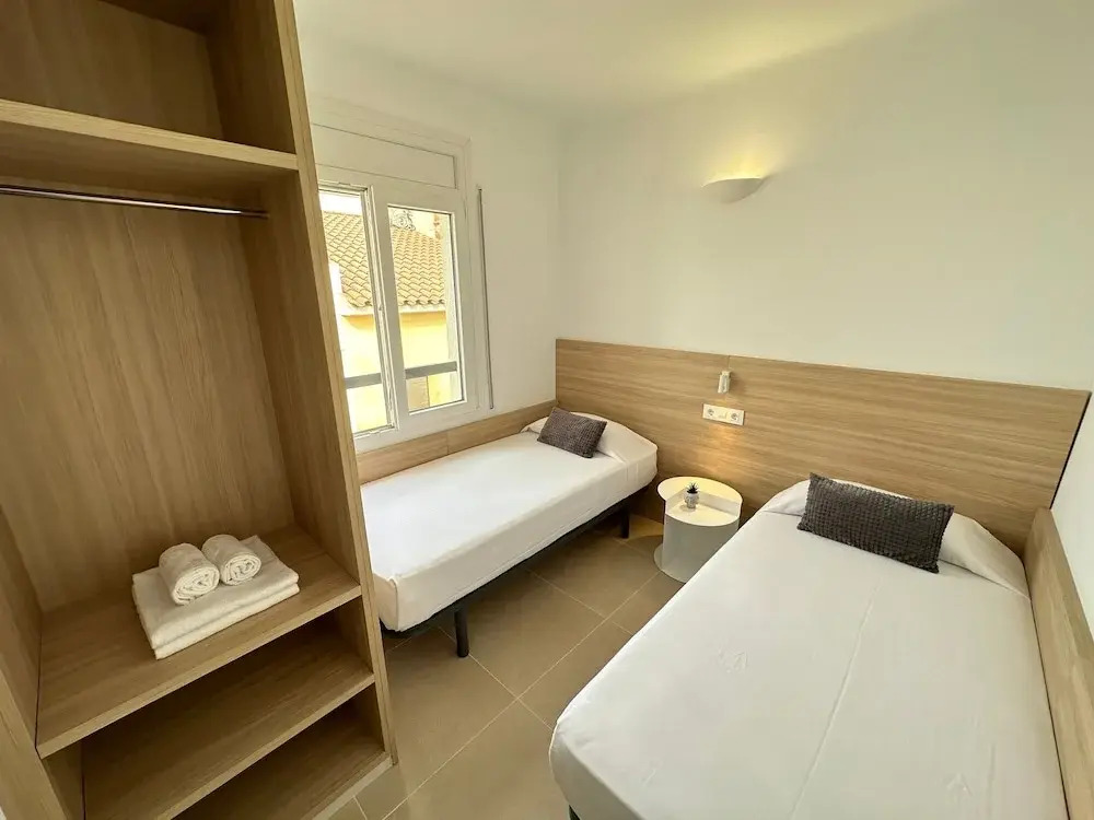 Arago 272 in Roses With 2 Bedrooms and 2 Bathrooms