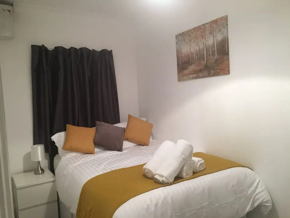 Kingswood Apartment