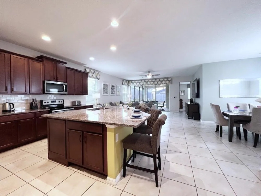 Beautiful Pool Villa with Spa and Game Room-9007PC home