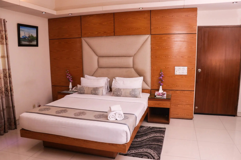 Hotel Afford Inn