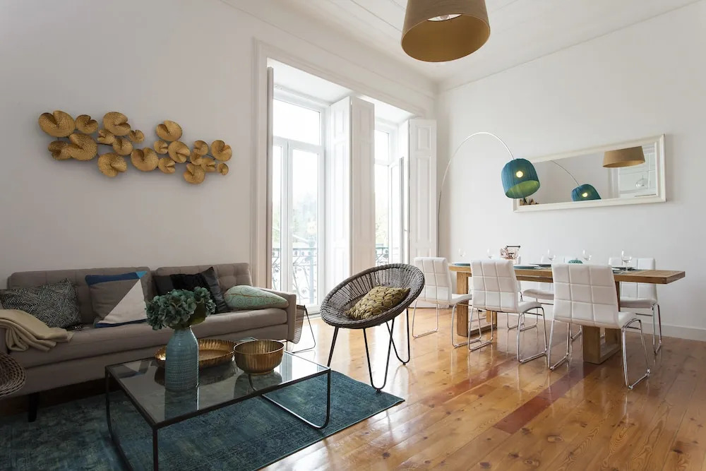 Rato Luxurious by Homing