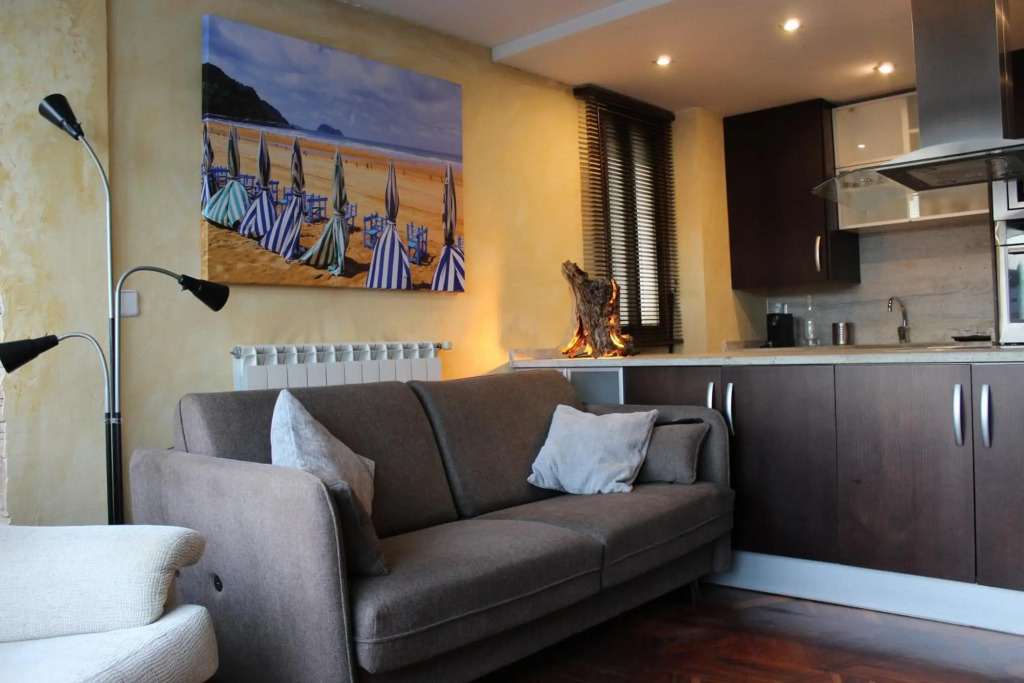 Apartamentos Zarautz Playa, con piscina y garaje