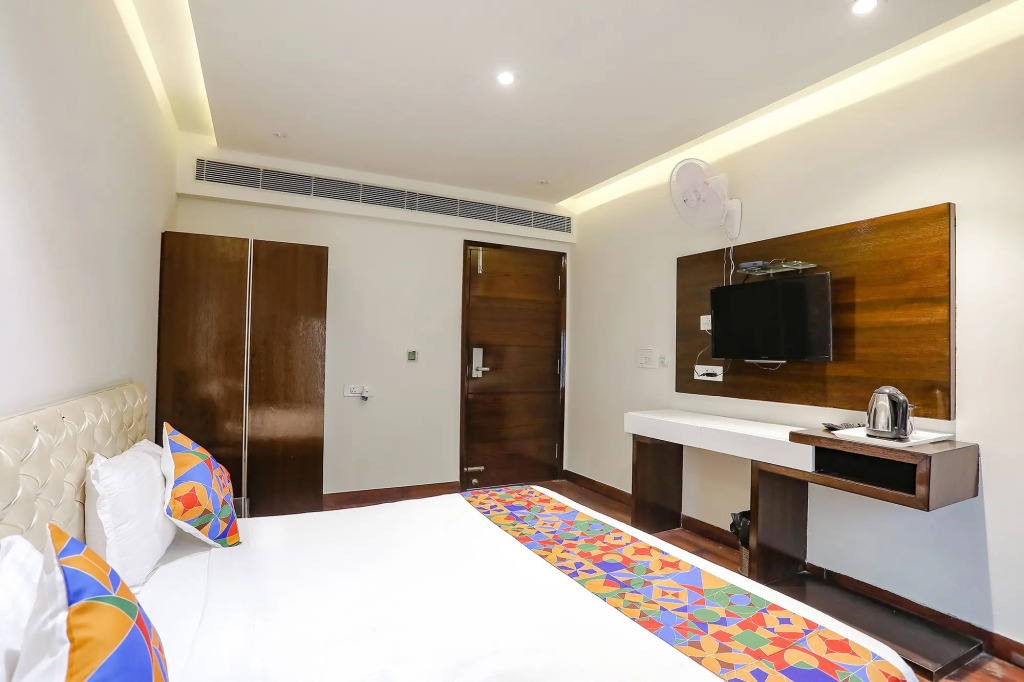 FabHotel Grand Stay